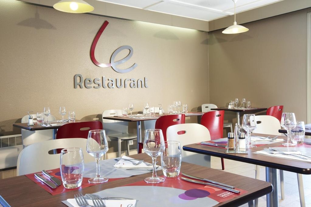 Hotel Campanile Manosque Restaurante foto
